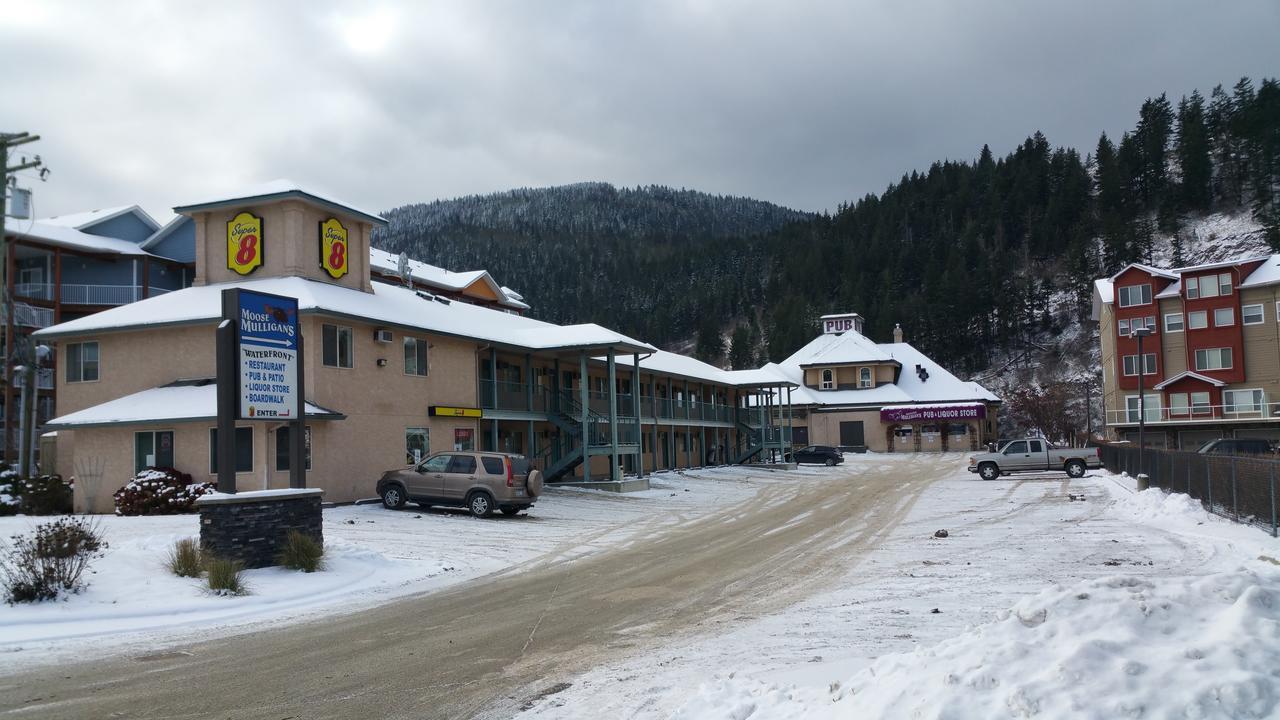 Super 8 By Wyndham Sicamous Ξενοδοχείο Εξωτερικό φωτογραφία